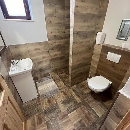 Domcek Stuzica Apartamento Zboj